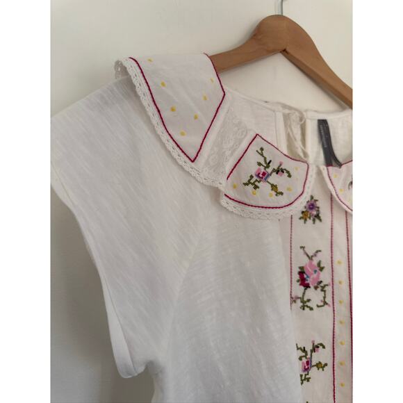 Anthropologie Floral Embellished Peter Pan Collared Cotton Top, Small - Picture 3 of 8